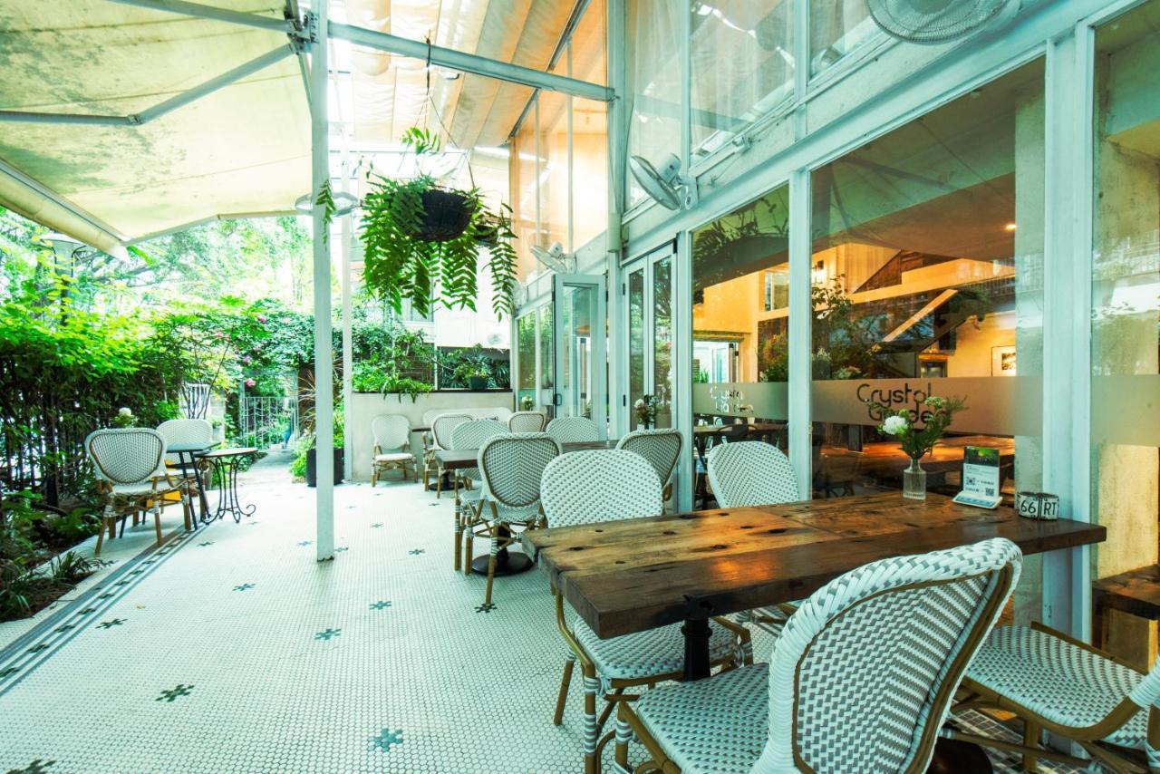 No'6 Garden --french Window With Garden View,close To Sea World &shekou Ferry Port &k11 Ecoast &subway Nearby ,offer Western Food And Coffee &english Speaking With Tour Services Shenzhen