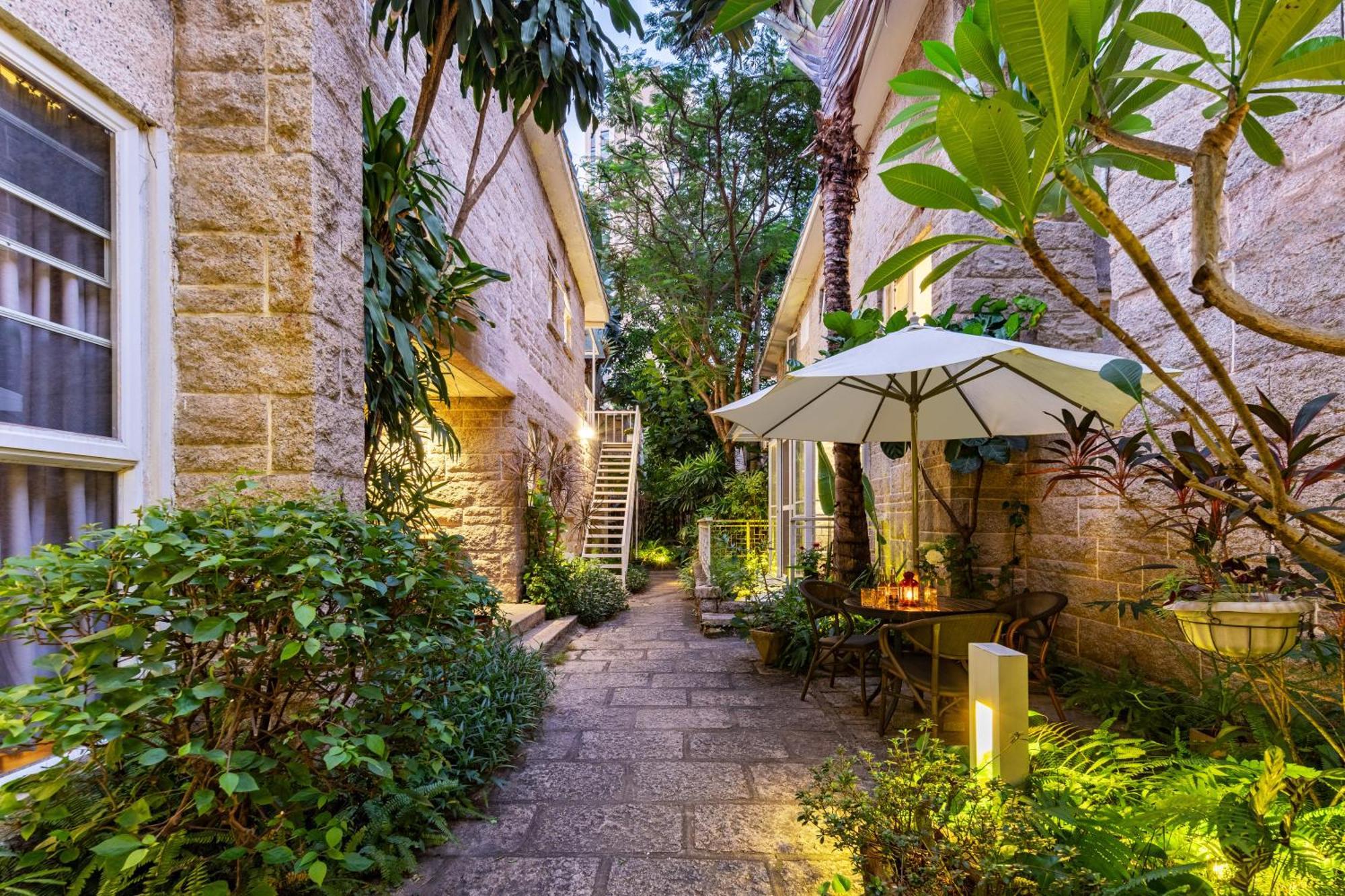 酒店 No'6 Garden --french Window With Garden View,close To Sea World &shekou Ferry Port &k11 Ecoast &subway Nearby ,offer Western Food And Coffee &english Speaking With Tour Services
